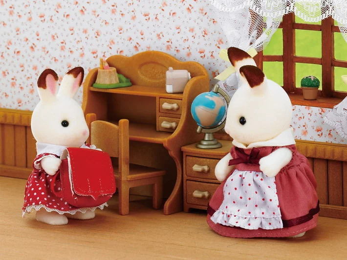 Sylvanian Families, søster kanin og skrivebord