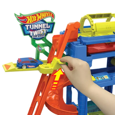 Hot Wheels City Tunnel Twist car wash