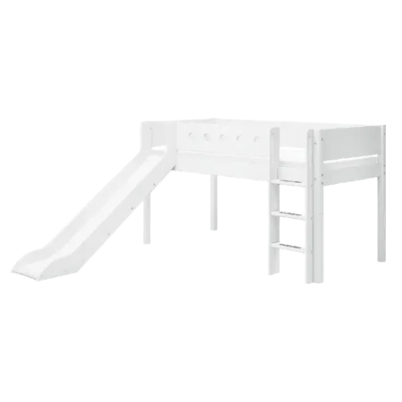 FLEXA Halbhohes Bett mit gerader Leiter und Rutsche, weiß