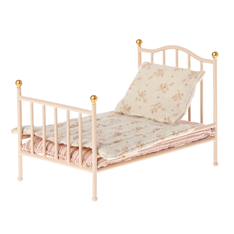 Maileg Vintage Bett für Mäuse, rosa