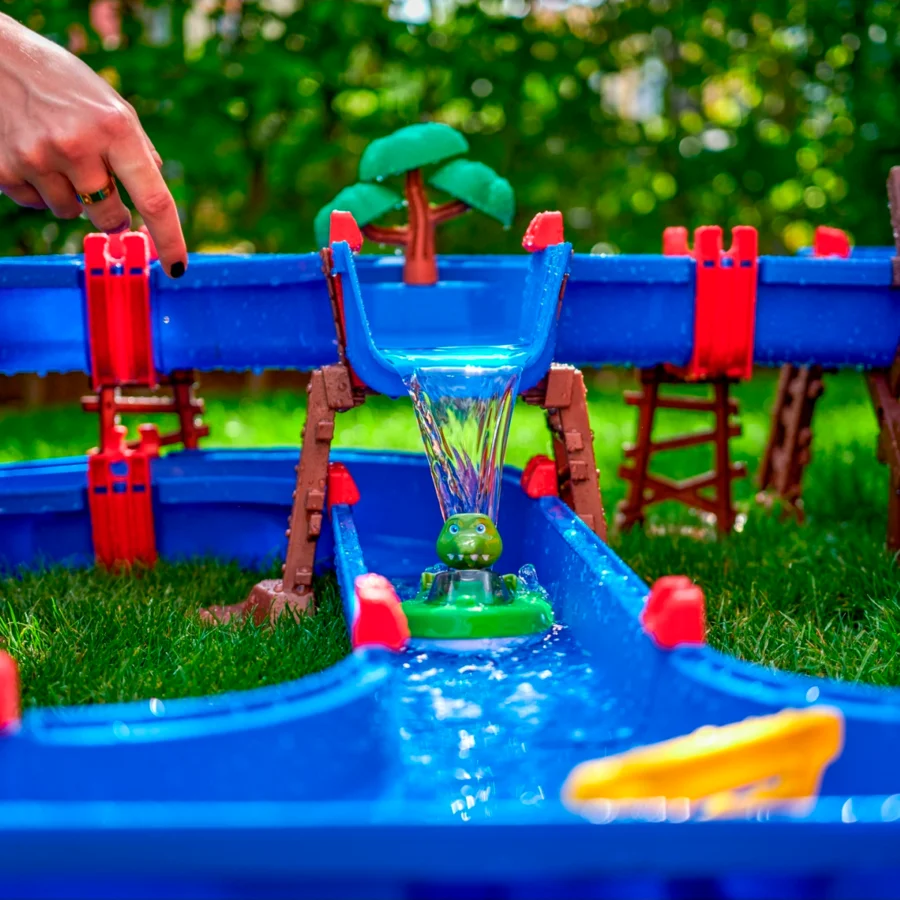 Aquaplay große Wasserbahn mit Wassermühle