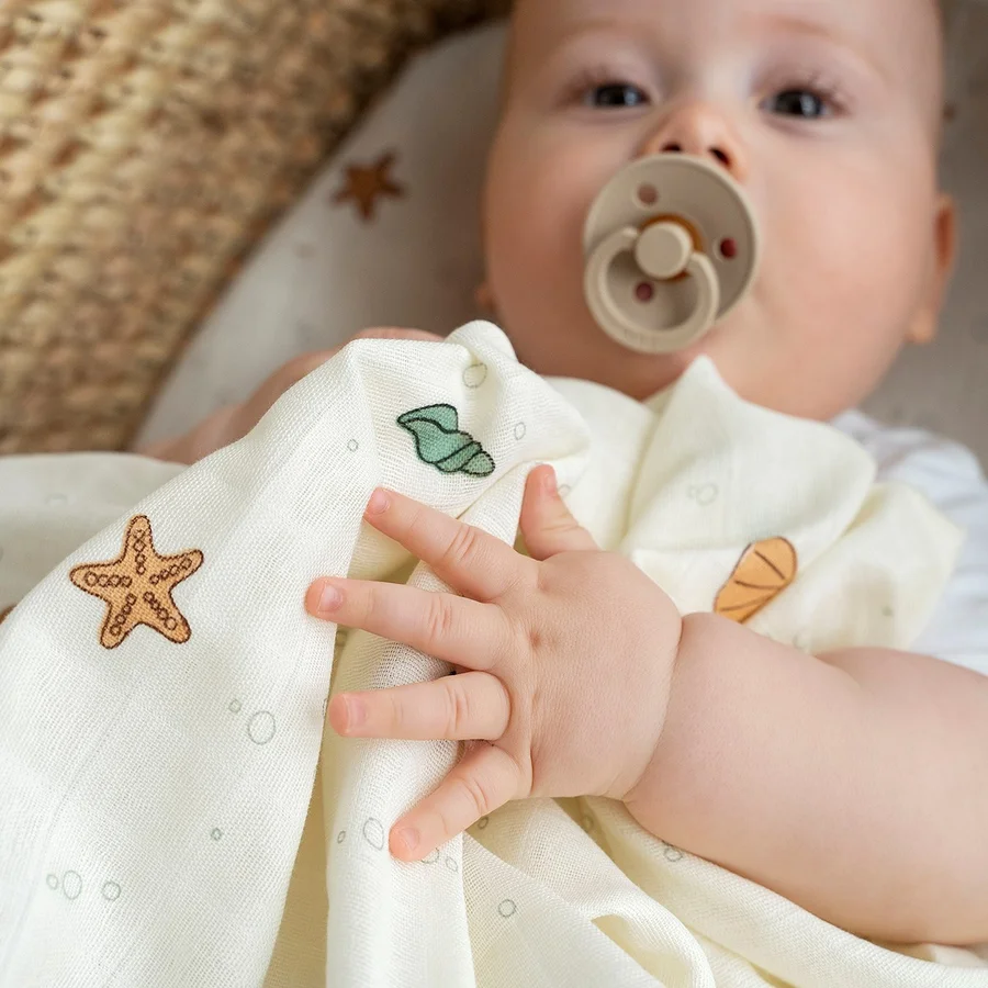Done by Deer 2-pak muslin svøb, Sea Friends Beige