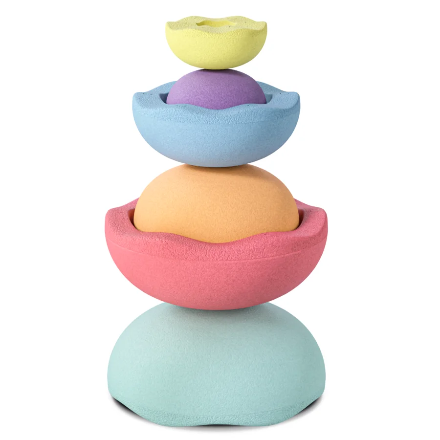 Stapelstein inside rainbow pastel