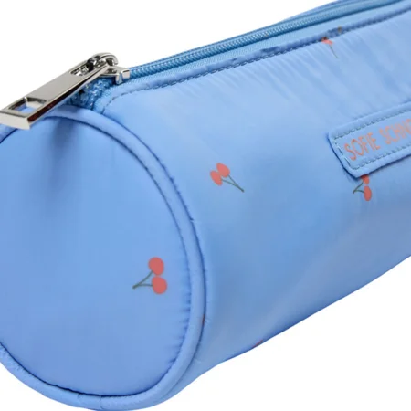 Federtasche, Kirschen, Sofie Schnoor 