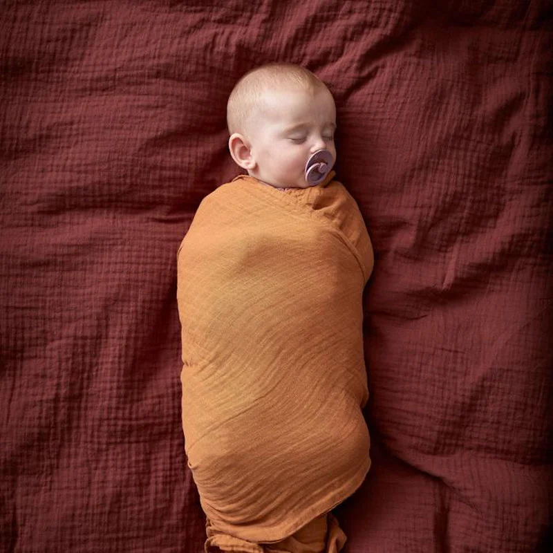 by KlipKlap muslin babysvøb 120 x 120 cm, Ochre