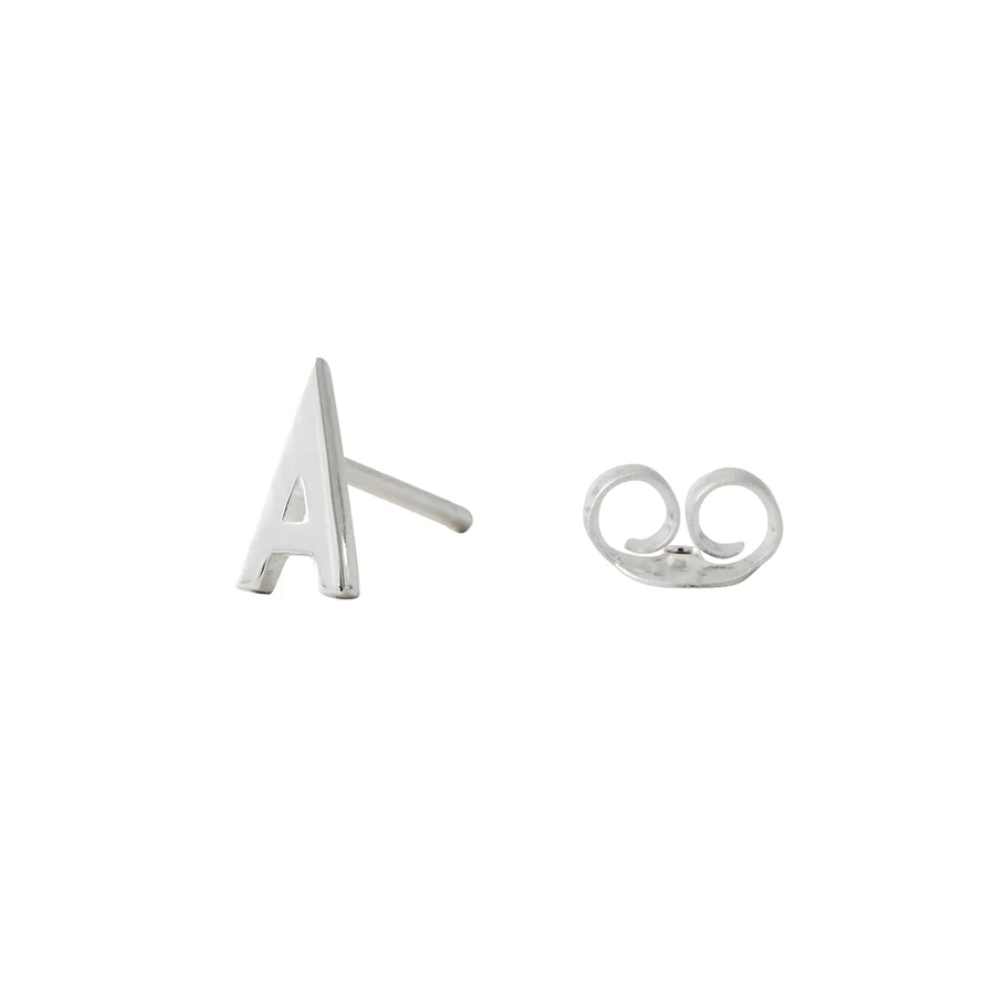Design Letters ørestikker, 7,5 mm sterling sølv bogstav A-Z