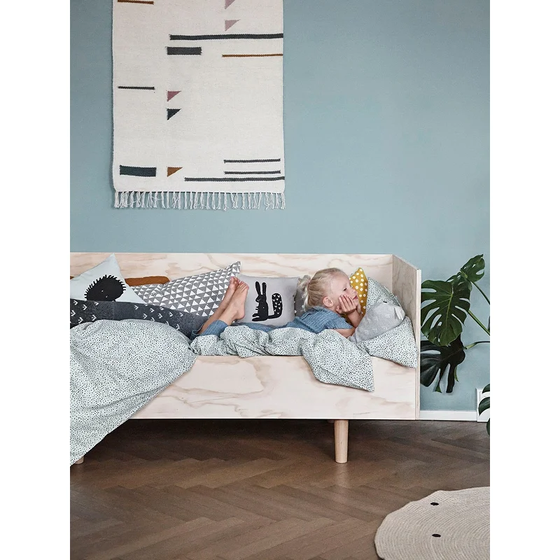 Ferm Living gulvtæppe, rundt black dots - small