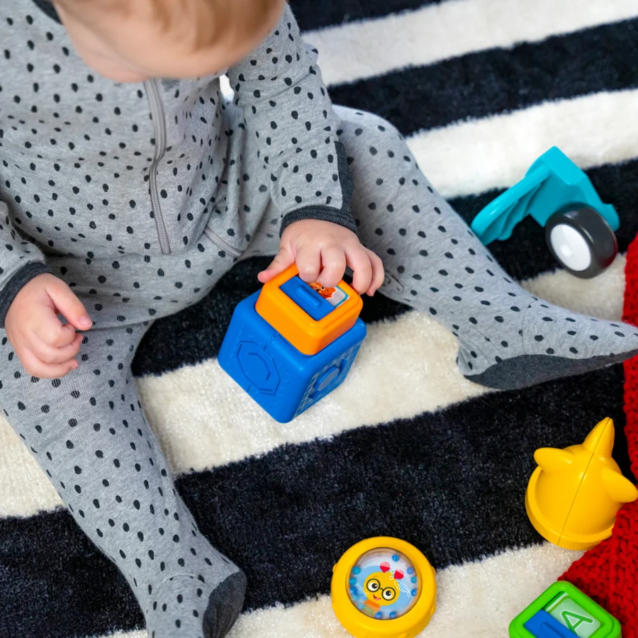 BABY EINSTEIN Dive & Soar™ Magnetische Aktivitätsbausteine