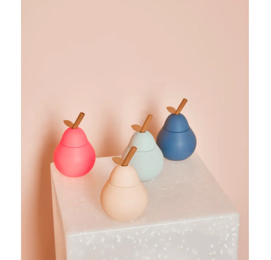 OYOY Tasse in Birnenform "Pear Cup", cherry red