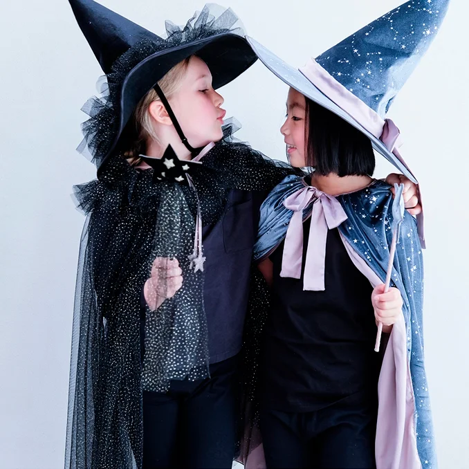 Mimi & Lula Cape Hexe Beatrix Halloween, grau