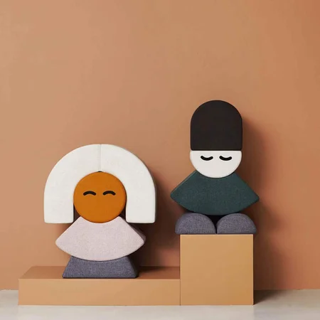 by Klip Klap tumlemøbel, Mrs Circle Face - mustard brown