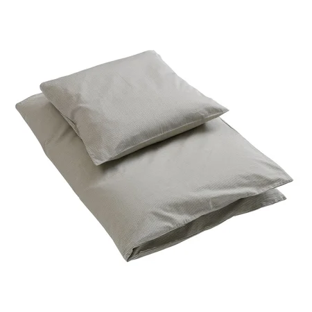 by KlipKlap baby sengetøj, Emil stripe Steel Grey
