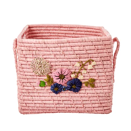 Rice fletkurv med blomsterbroderi, rosa