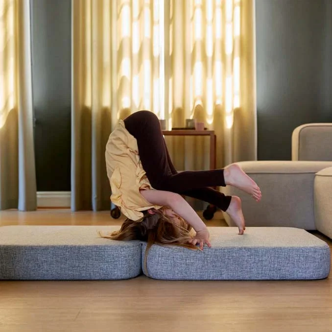 3-Fold Sofa Single soft, multigrau mit hellgrauem Knopf, byKlipKlap