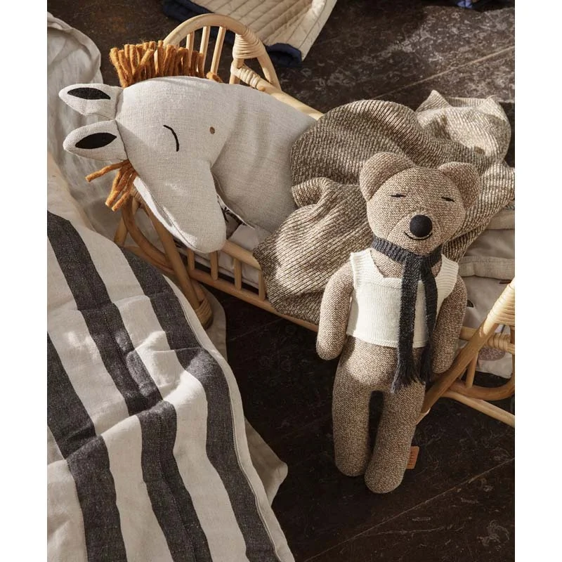 Ferm Living Teddybär aus gestrickter Merinowolle