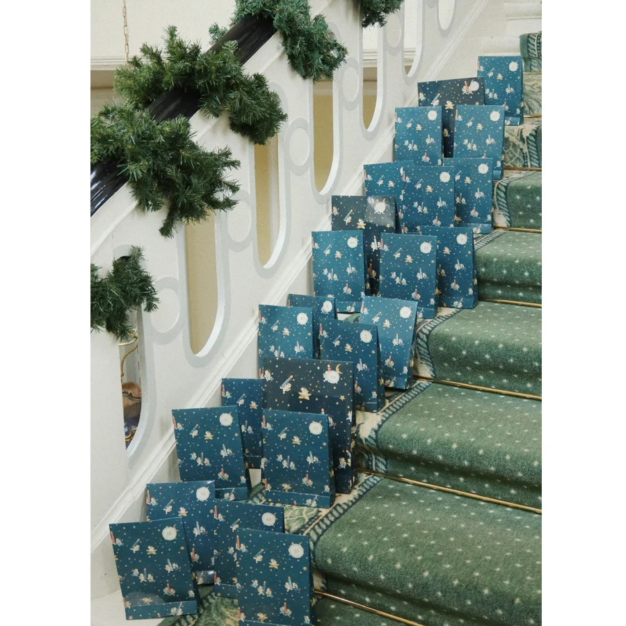 Konges Sløjd Adventskalender mit 24 Geschenken, Blau
