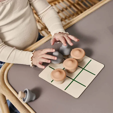 OYOY Tic, Tac, Toe Pilze