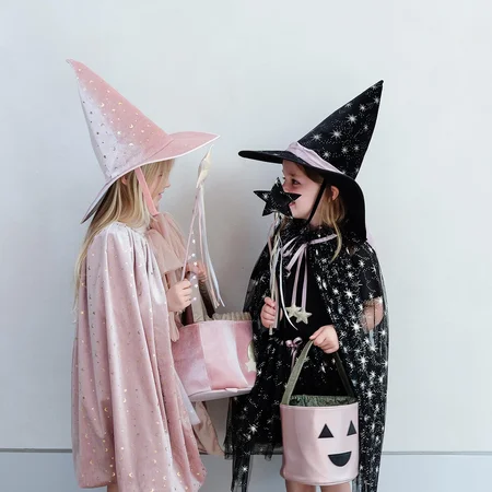 Mimi & Lula Kappe, Aurora Witch