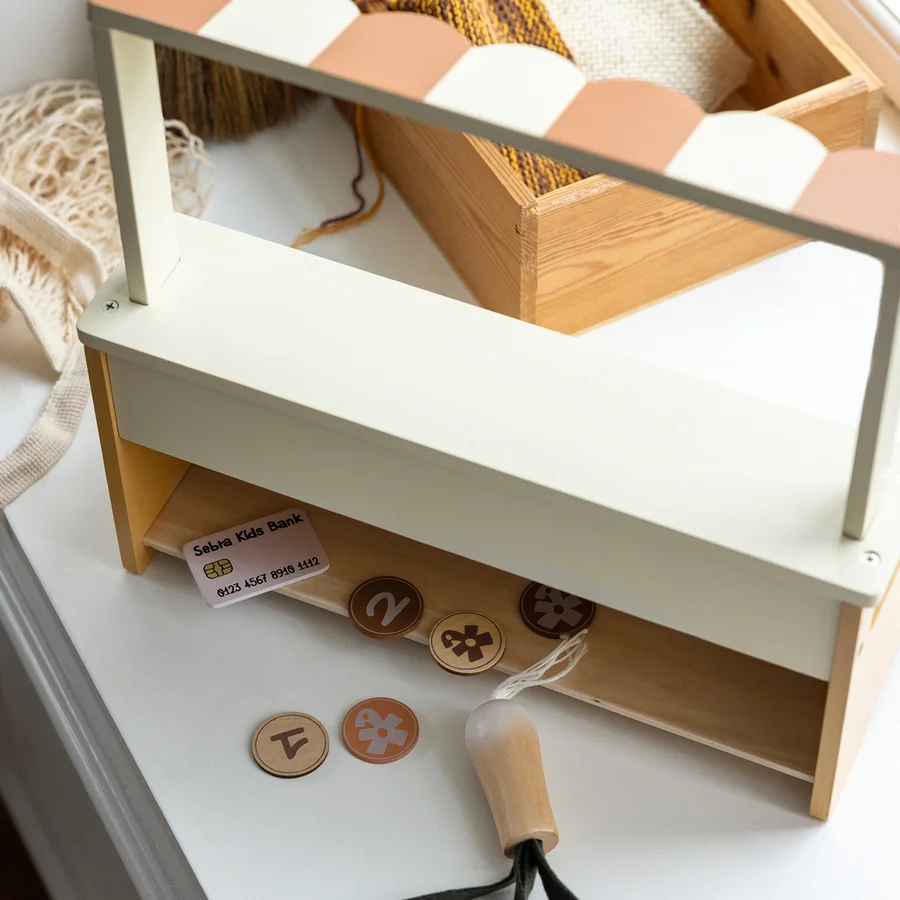 Sebra Marktstand aus Holz