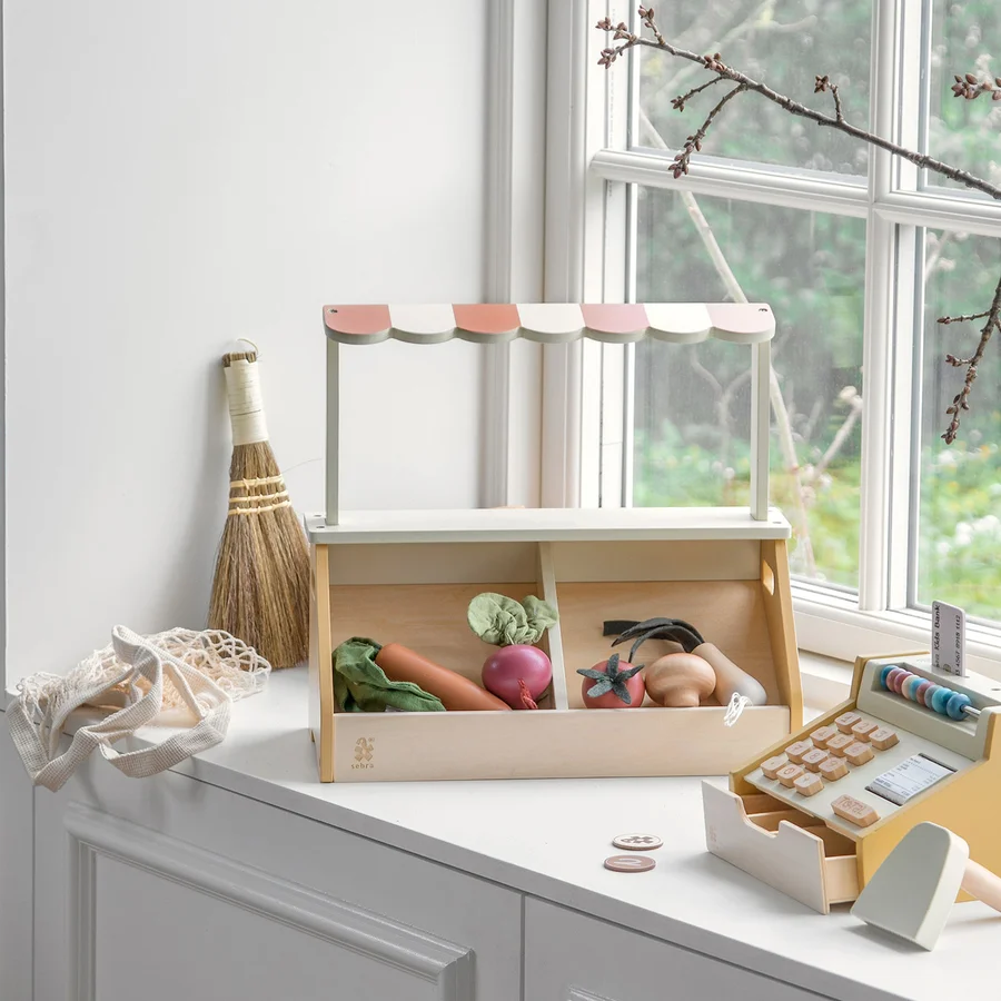 Sebra Marktstand aus Holz