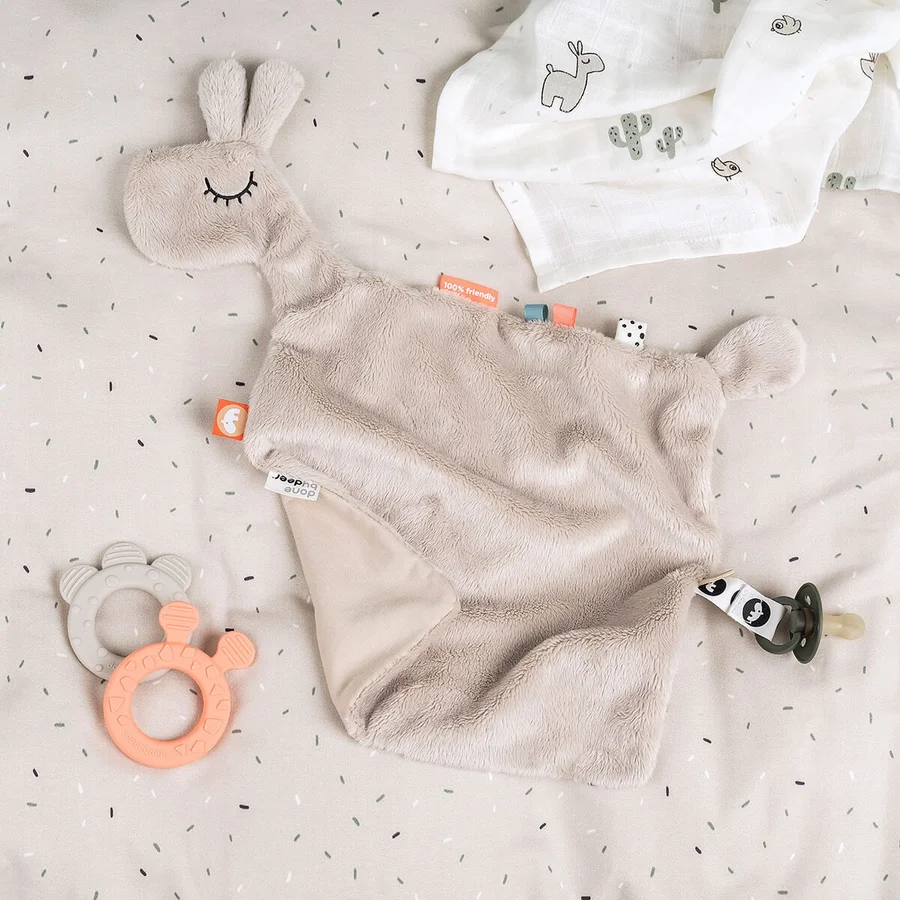 Done by Deer nusseklud, Lalee - Sand