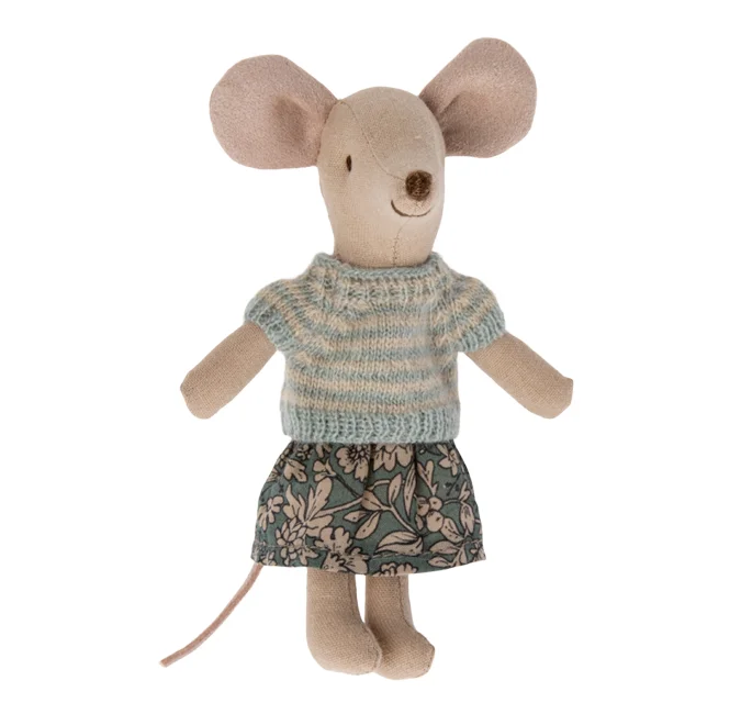 Maileg striktrøje og nederdel til storesøster mus