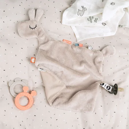 Done by Deer nusseklud, Lalee - Sand