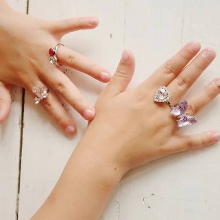 Konges Sløjd Dreamy Herzbox mit Ringen, 14 Stück