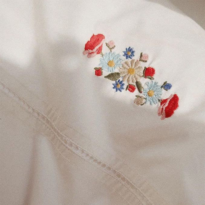 Konges Sløjd baby sengetøj med broderi, blossom