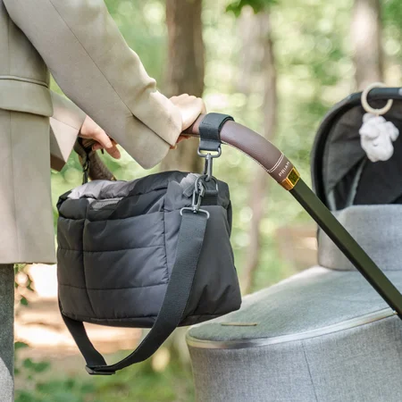 Done By Deer Quiltet Wickeltasche, schwarz