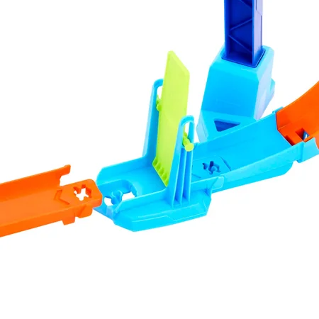 Hot Wheels Stunt Tracks Corkscrew Jump Champion