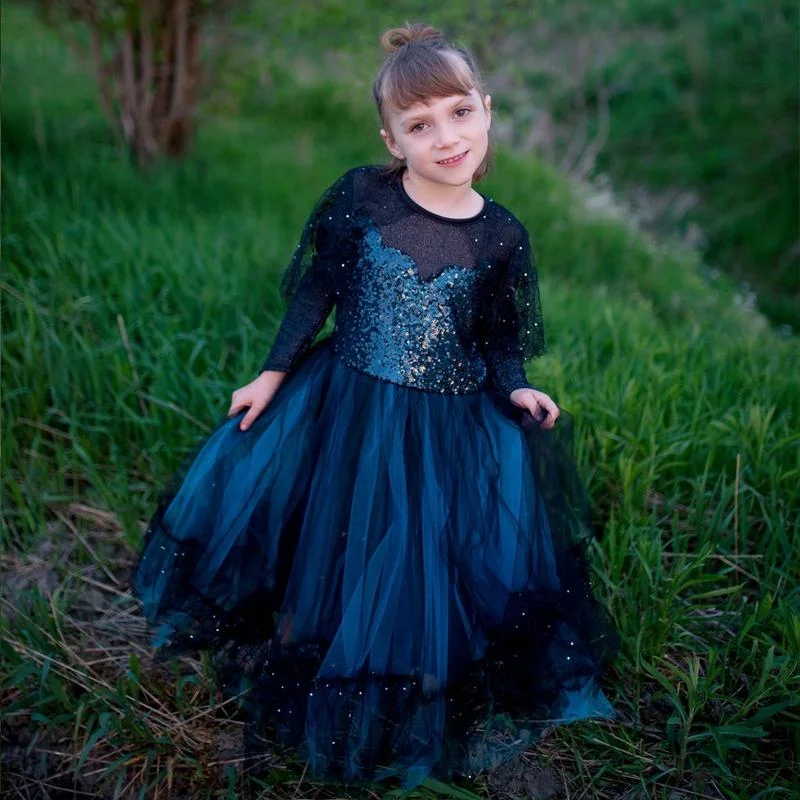 Great Pretenders udklædning, Luna midnatsheks kjole