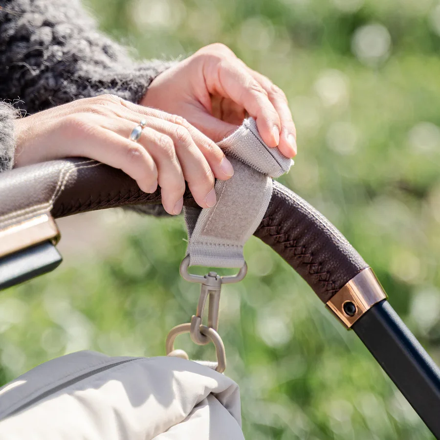 Done By Deer Quiltet Wickeltasche, Sand