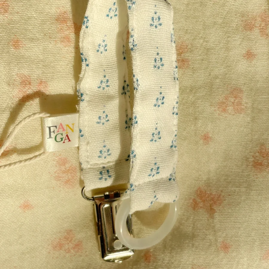 Konges Sløjd Fanga Schnullerkette, Punto Blu