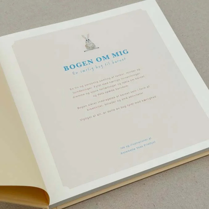 Bogen om mig - Barnets bog, af Annemette Voss Fridthjof