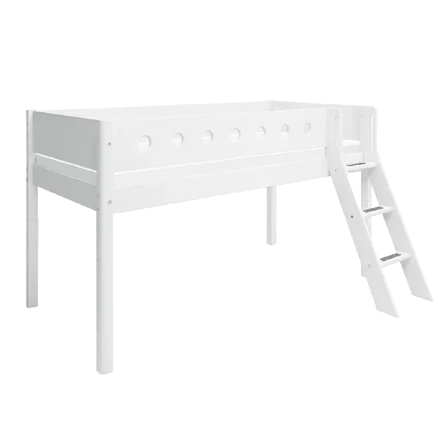 FLEXA Halbhohes Bett mit schräger Leiter, weiß