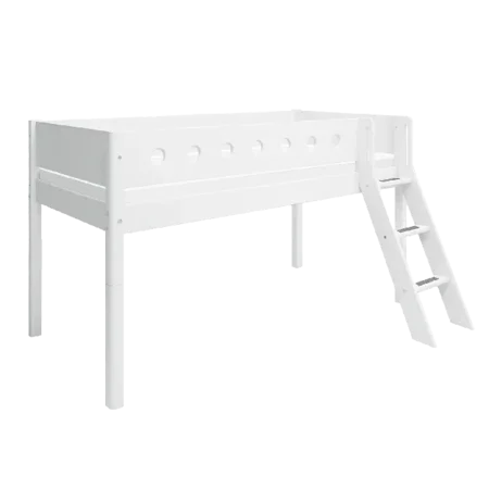FLEXA Halbhohes Bett mit schräger Leiter, weiß