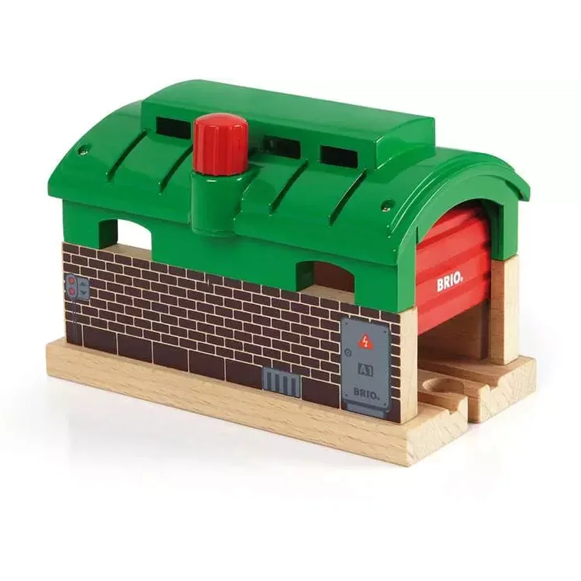BRIO World Lokschuppen mit Rolltor