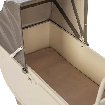 by Astrup dukkevogn, vintage creme