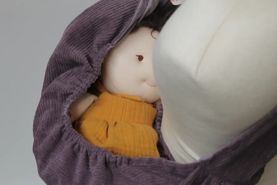 by Astrup dukke-bæresele/slynge, lavendel