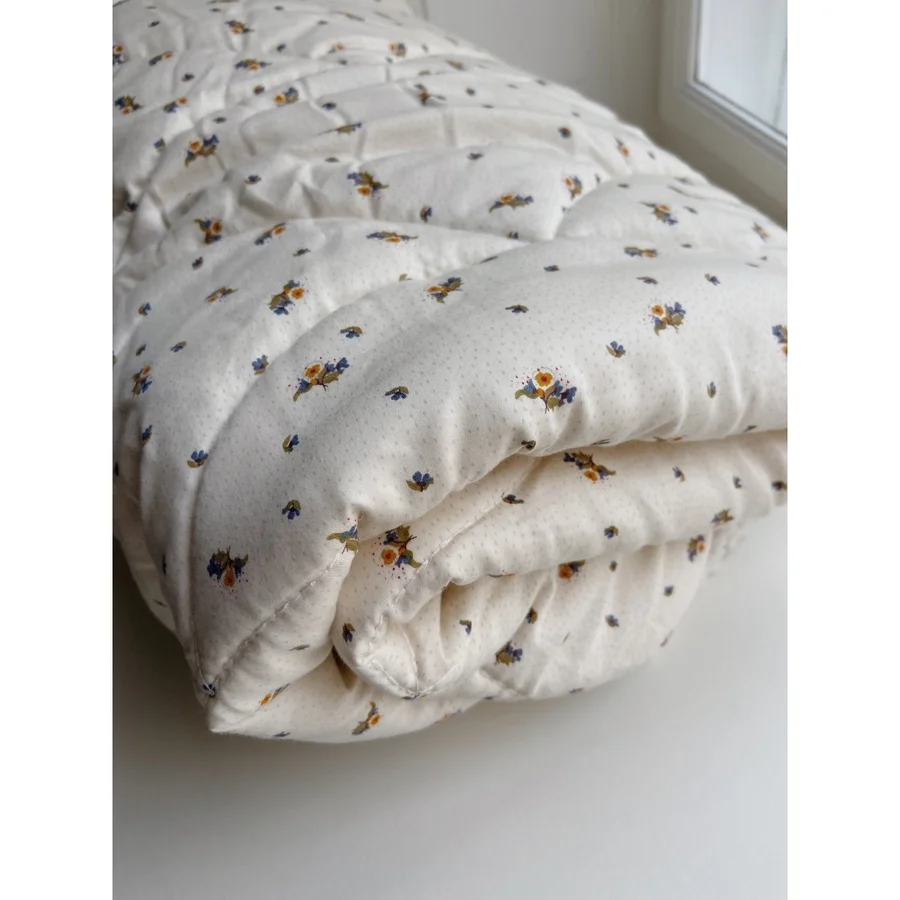 Konges Sløjd quiltet babytæppe, Flower Bouquet