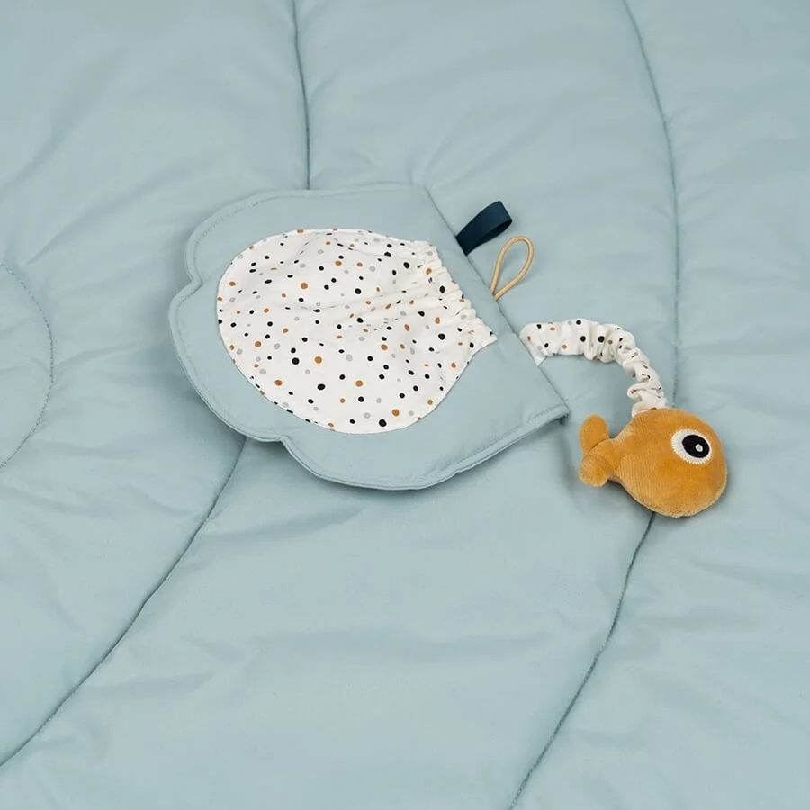 Done by Deer legetæppe, Sea friends - blå