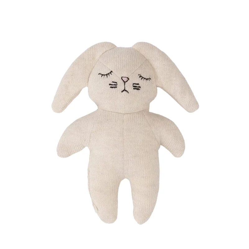 Konges Sløjd strikket bamse med rangle, Kanin