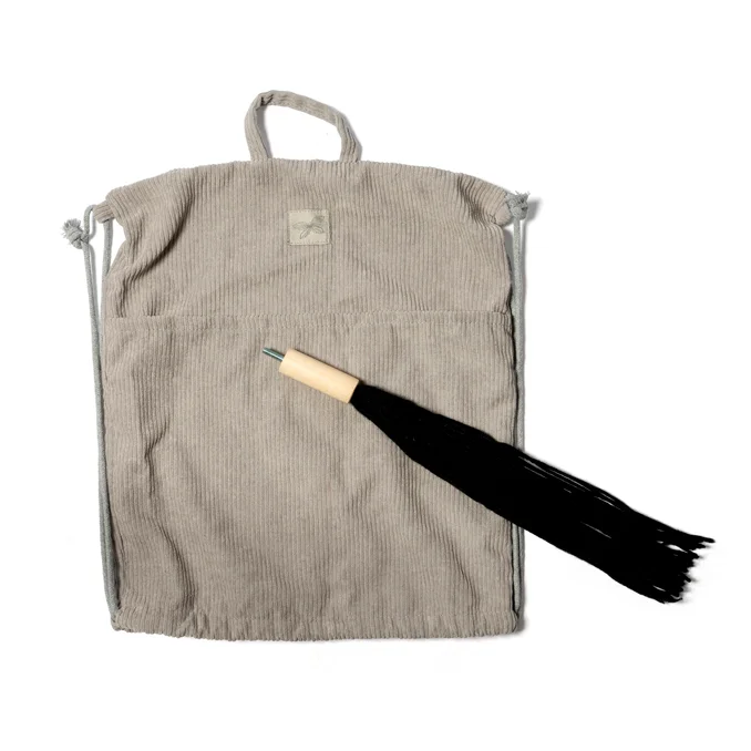 by Astrup Steckenpferd mit offenem Mund, braun