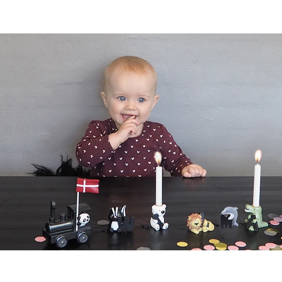 Kids by Friis Namenszug, Buchstabe