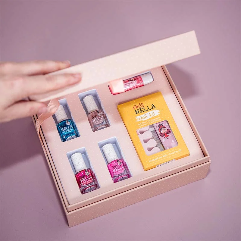 Miss Nella sminkekuffert m.indhold