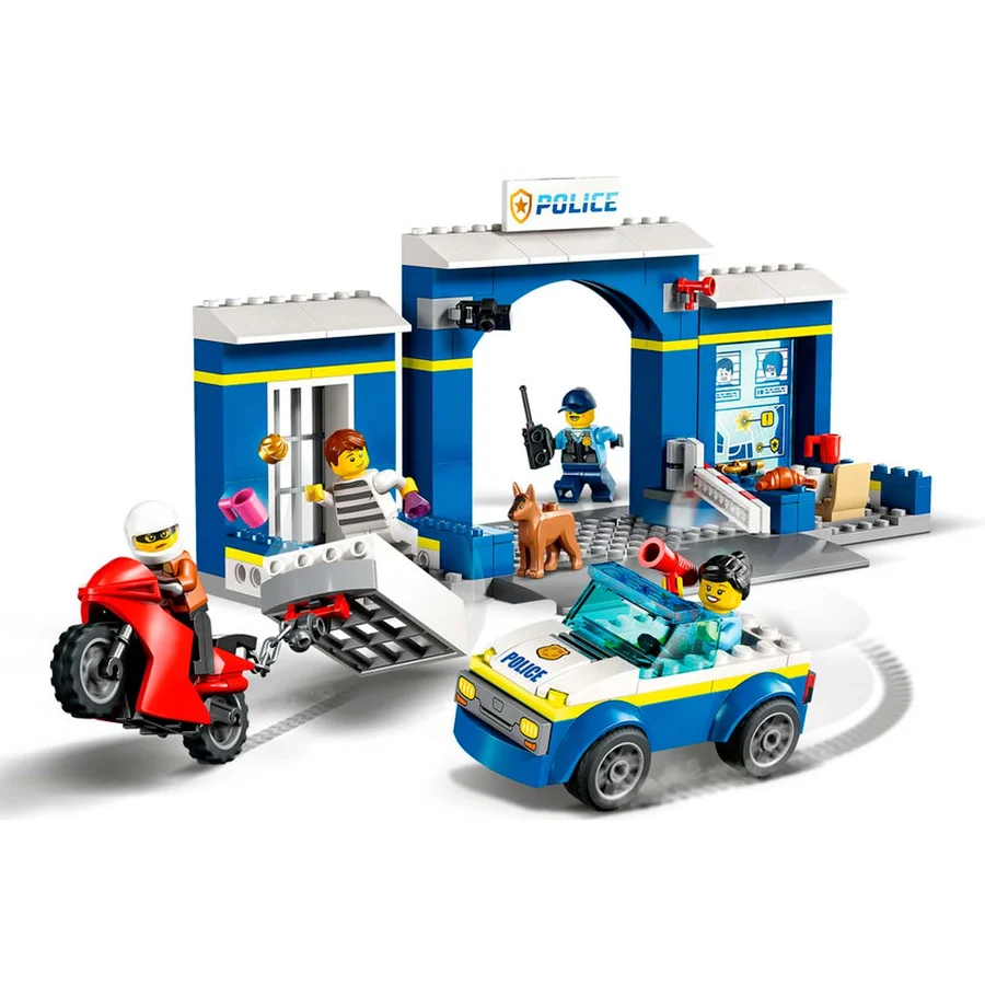 LEGO® CITY Skurkejagt ved politistationen
