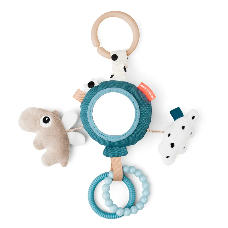 Done by Deer Aktivitetsring Happy clouds blue