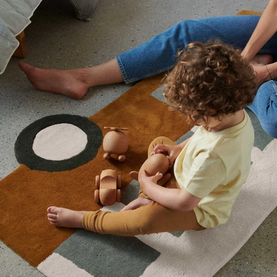 Liewood gulvtæppe, Bus