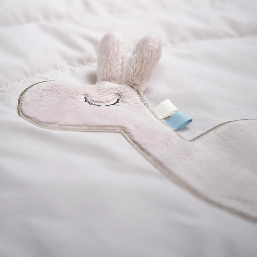 Done by Deer legetæppe, Deer friends - Sand